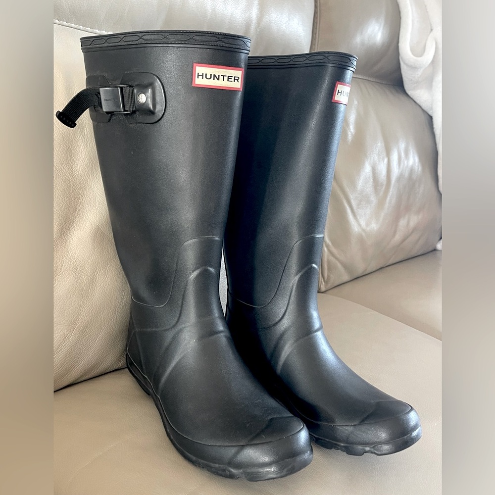 Women Hunter Huntress Black Original Matte Tall PullOn Rain Boots